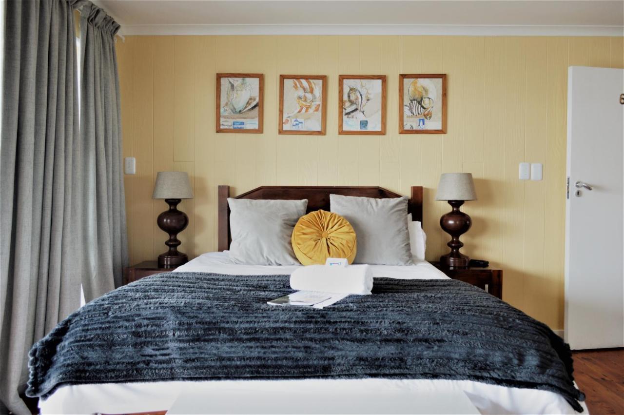 Point Village Guest House Mossel Bay Exteriör bild
