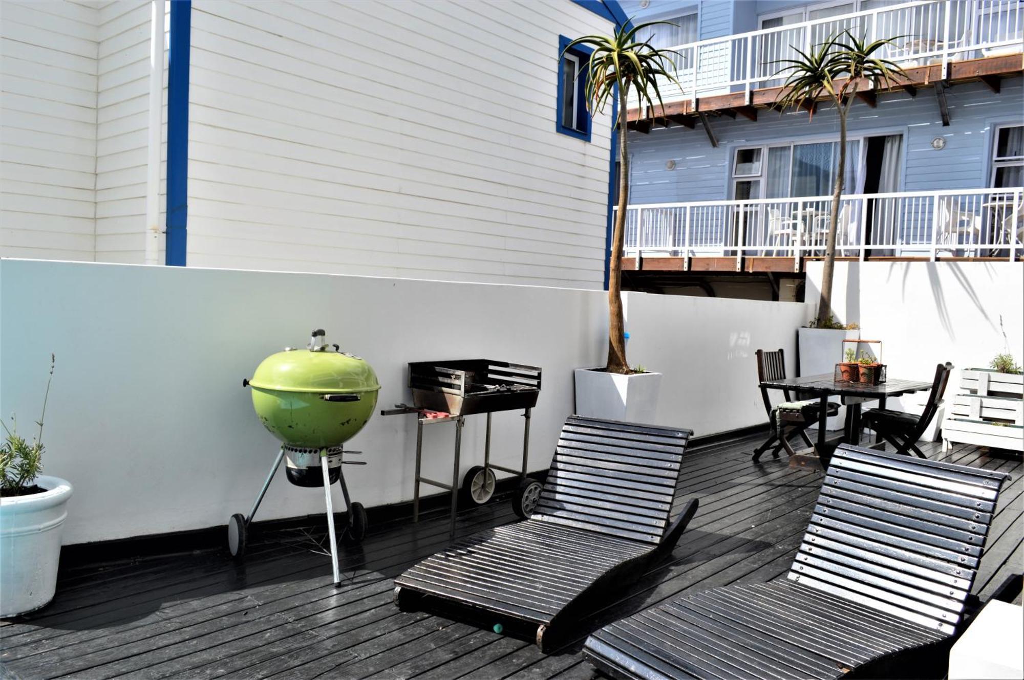 Point Village Guest House Mossel Bay Exteriör bild